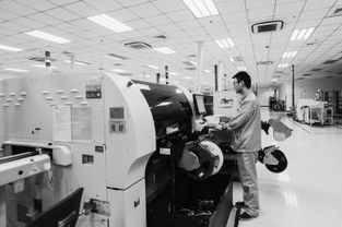 探訪智能工廠 技術開發驅動智慧顯威力，生產效率提升四成多